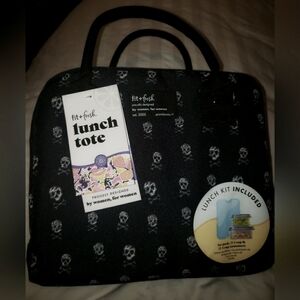 Super Cute 🎃 NWT FIT & FRESH Halloween Skulls Lunch Tote and Kit